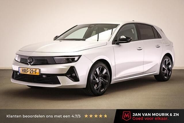 Grijs, metallic lak Gebruikt 2023 Opel Astra Hatchback | € 27.745 (Goede deal) - Afbeelding 1/4