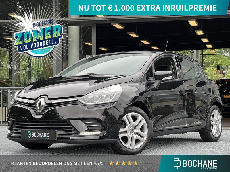 Zwart Gebruikt 2017 Renault Clio IV Zen Hatchback | € 10.545 (Eerlijke prijs) - Afbeelding 1/4