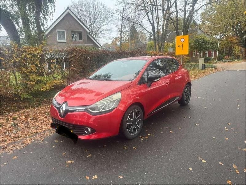 Gebruikt 2012 Renault Clio IV Dynamique Hatchback | € 3.500 (Goede deal) - Afbeelding 1/4