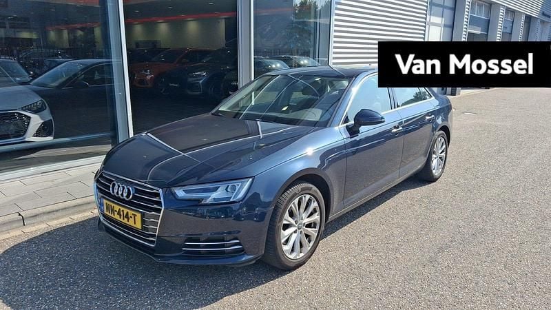Blauw Gebruikt 2017 Audi A4 Design Sedan | € 19.400 (Goede deal) - Afbeelding 1/4