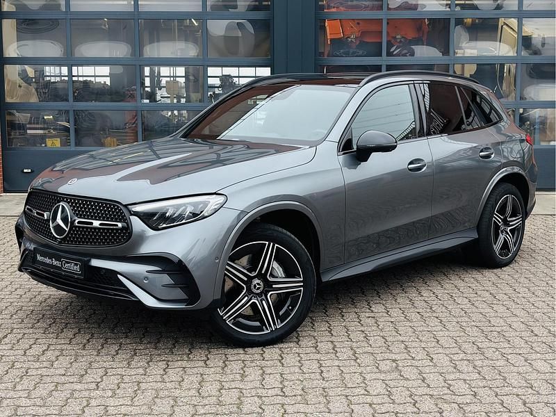 Grijs Occasion 2023 Mercedes GLC300 AMG line SUV | € 59.950 (Eerlijke prijs) - Afbeelding 1/4