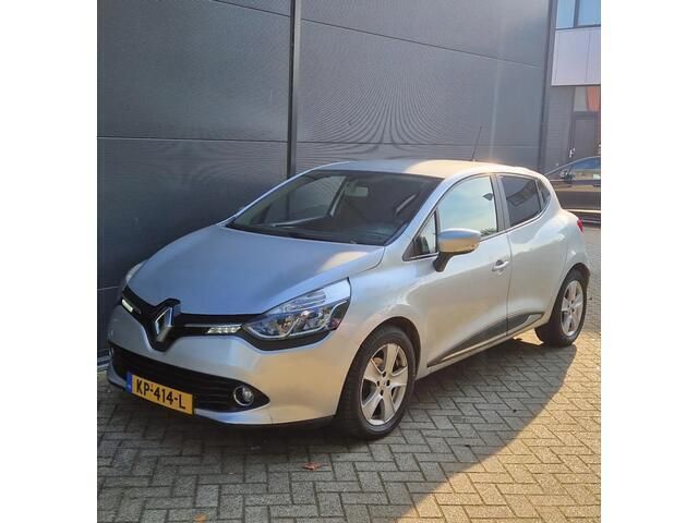 Grijs, metallic lak Gebruikt 2014 Renault Clio IV Expression+ Hatchback | € 6.495 (Eerlijke prijs) - Afbeelding 1/4
