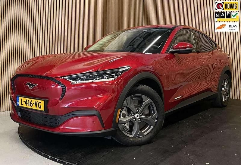 Rood Gebruikt 2021 Ford Mustang Mach-E SUV | € 29.850 (Eerlijke prijs) - Afbeelding 1/2