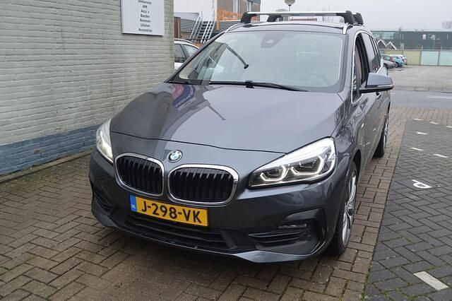 Occasion BMW 218 Executive 140 PK (102 kW) 2020 Grijs (metallic) Stationwagen