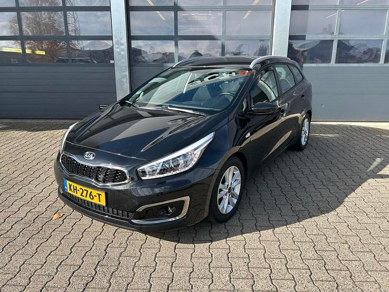 Occasion Kia Ceed First Edition 2016 Zwart Hatchback