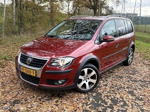 Rood Gebruikt 2009 VW Touran Comfortline MPV | € 6.950 (Eerlijke prijs) - Afbeelding 1/4