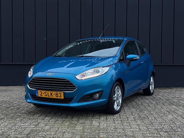 Occasion Ford Fiesta Titanium 101 PK (74 kW) 2013 Blauw Hatchback