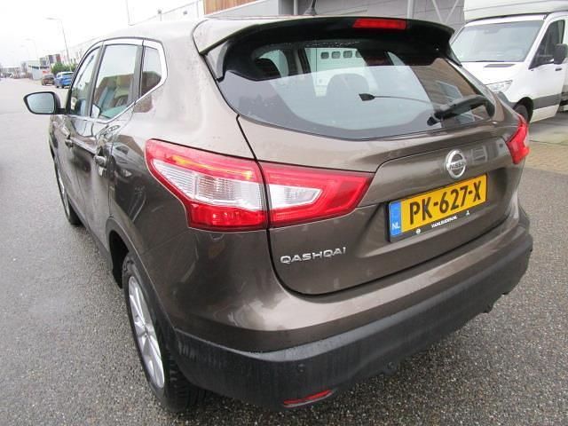 Occasion Nissan Qashqai Visia 116 PK (85 kW) 2014 Bruin (metallic) SUV