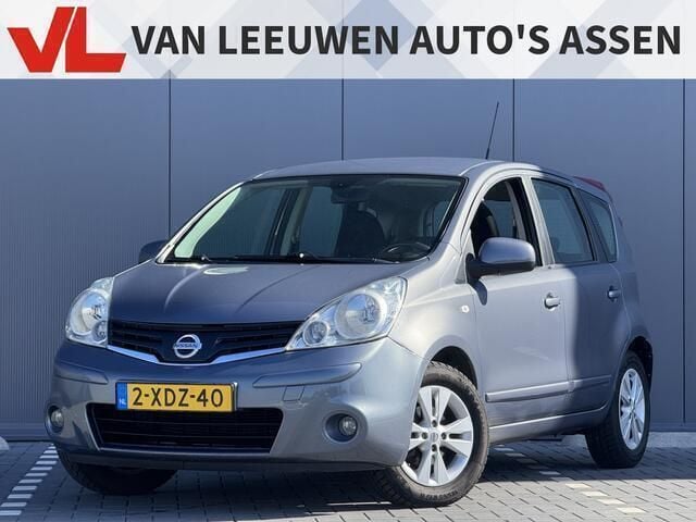 Grijs, metallic lak Gebruikt 2010 Nissan Note Acenta MPV | € 2.748 (Goede deal) - Afbeelding 1/4