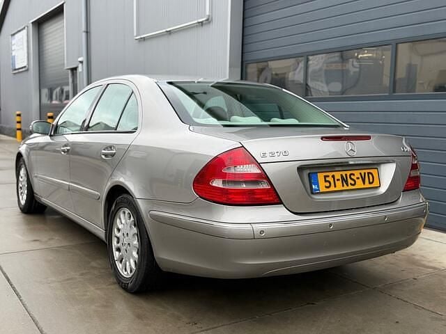 Occasion Mercedes E270 Elegance 177 PK (130 kW) 2004 Grijs (metallic) Sedan