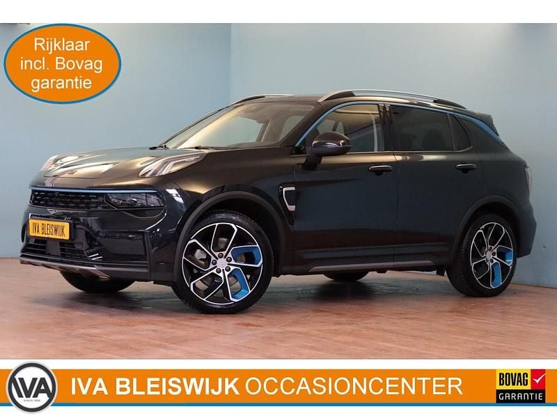 Zwart Gebruikt 2023 Lynk & Co 01 SUV | € 28.388 (Eerlijke prijs) - Afbeelding 1/1