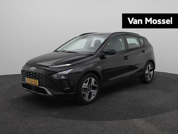 Zwart Gebruikt 2021 Hyundai Bayon Premium SUV | € 18.940 (Eerlijke prijs) - Afbeelding 1/3