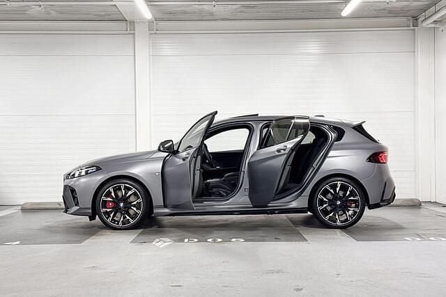 Occasion BMW 120 M Sport 170 PK (125 kW) 2025 Grijs Hatchback