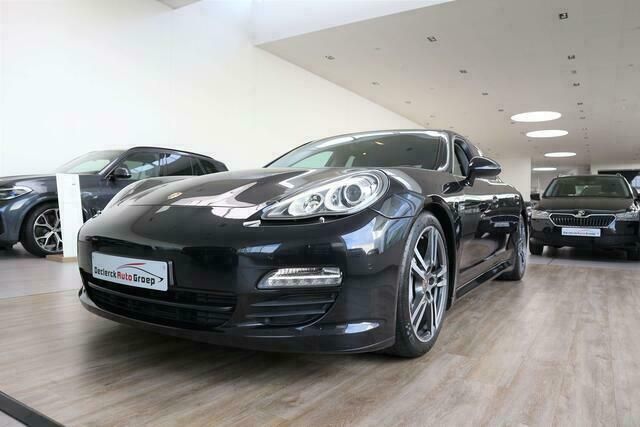 Zwart Gebruikt 2012 Porsche Panamera S E-Hybrid Sedan | € 42.995 - Afbeelding 1/4
