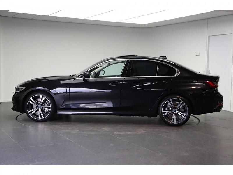 Occasion BMW 330e 184 PK (135 kW) 2022 Zwart Sedan