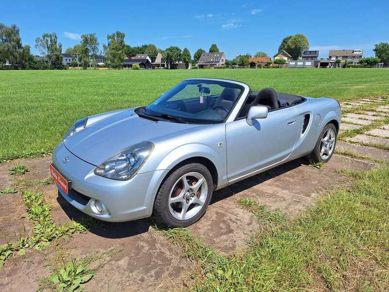 Zilver Gebruikt 2004 Toyota MR2 Cabriolet | € 5.750 (Super prijs) - Afbeelding 1/4