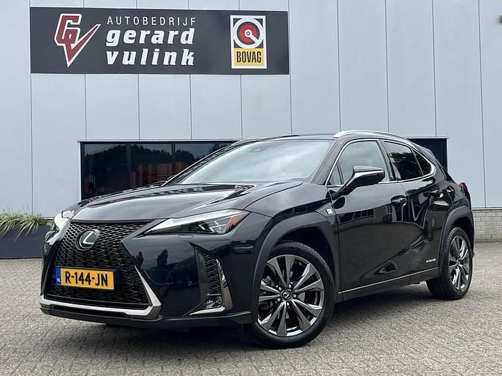 Gebruikt 2020 Lexus UX 300e Sport Line SUV | € 29.880 - Afbeelding 1/4