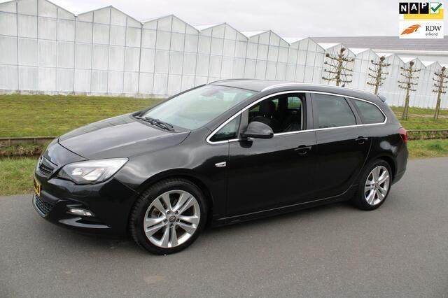 Zwart, metallic lak Gebruikt 2012 Opel Astra Sport Stationwagen | € 9.950 - Afbeelding 1/4
