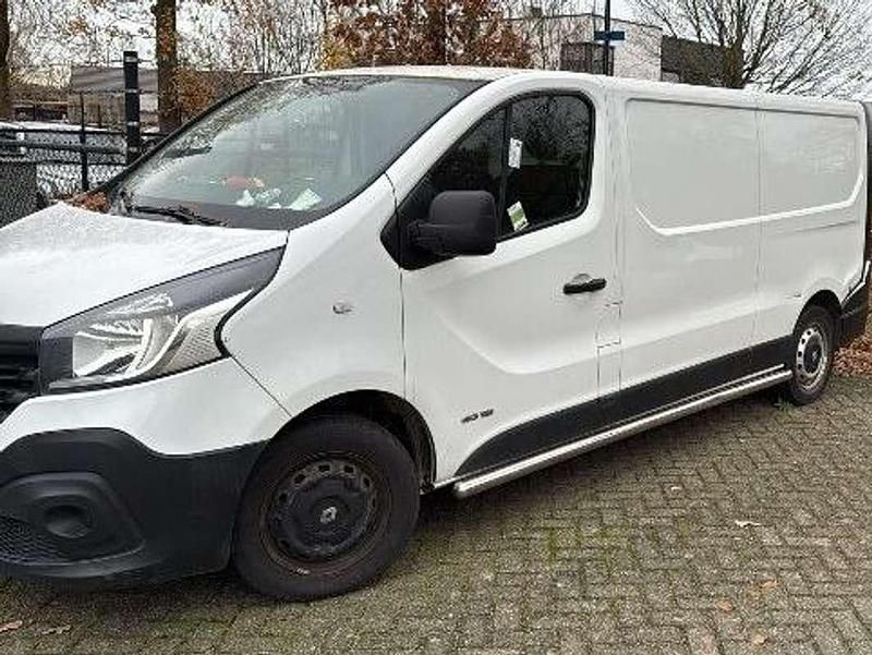 Wit Gebruikt 2015 Renault Trafic MPV | € 3.299 (Goede deal) - Afbeelding 1/4