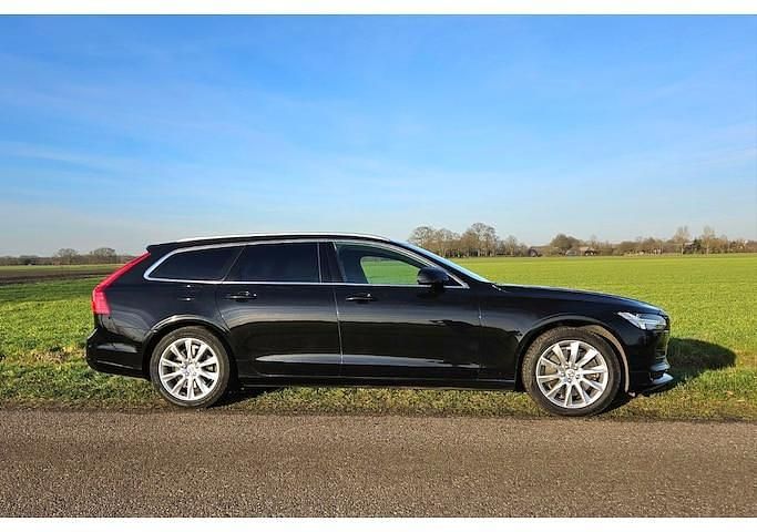 Occasion Volvo V90 2017 Zwart (metallic) Stationwagen