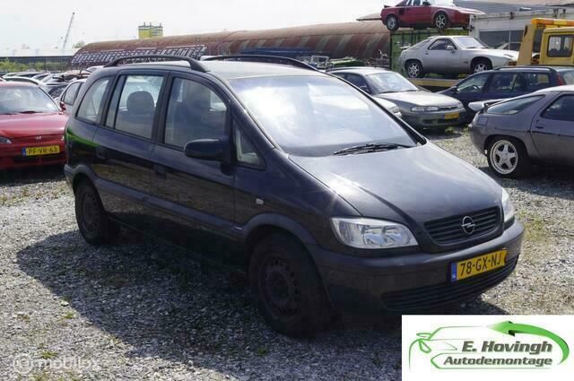 Zwart Gebruikt 2001 Opel Zafira Comfort MPV | € 950 (Goede deal) - Afbeelding 1/4