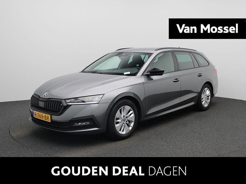 Grijs Gebruikt 2022 Skoda Octavia Business Line Stationwagen | € 20.944 (Eerlijke prijs) - Afbeelding 1/4