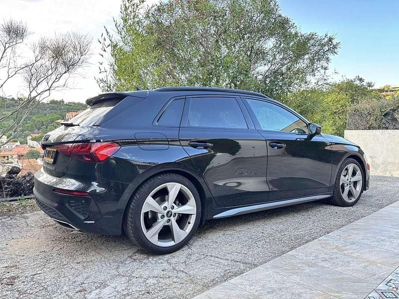 Zwart Gebruikt 2021 Audi A3 Edition .1 Hatchback | € 25.750 (Goede deal) - Afbeelding 1/4