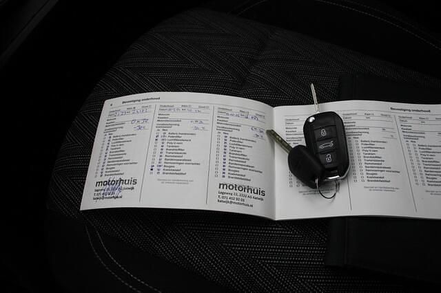 Occasion Opel Crossland X Edition 110 PK (80 kW) 2021 Wit SUV