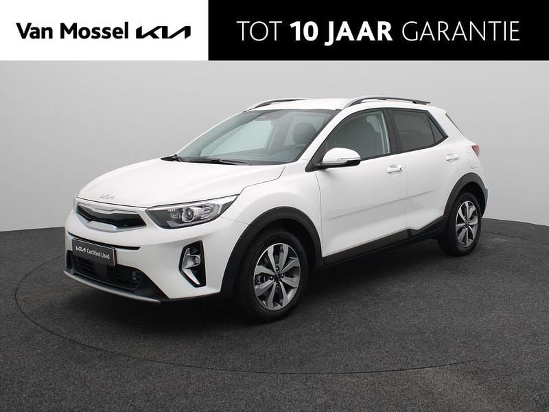 Wit Gebruikt 2022 Kia Stonic SUV | € 20.940 (Eerlijke prijs) - Afbeelding 1/4