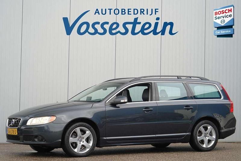 Grijs Gebruikt 2010 Volvo V70 Stationwagen | € 4.950 (Iets duurder) - Afbeelding 1/4