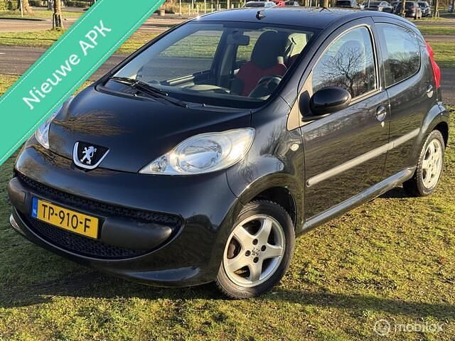 Zwart Gebruikt 2008 Peugeot 107 Hatchback | € 2.150 (Eerlijke prijs) - Afbeelding 1/4