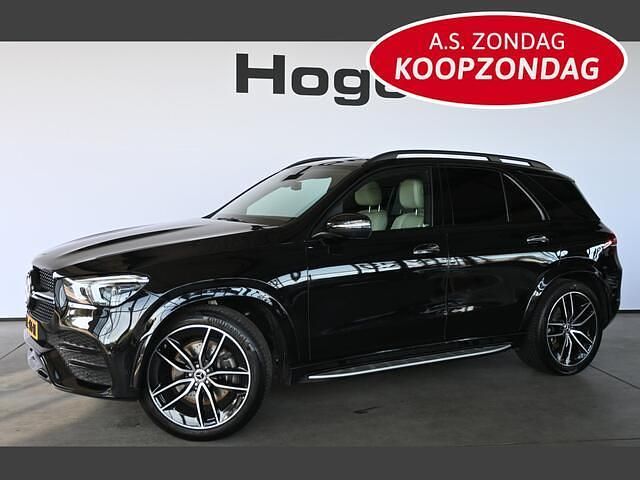Zwart Gebruikt 2023 Mercedes GLE400 AMG Van | € 54.940 - Afbeelding 1/4