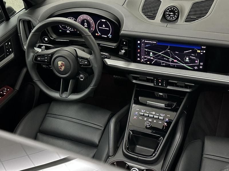 Occasion Porsche Cayenne 471 PK (346 kW) 2025 Grijs SUV