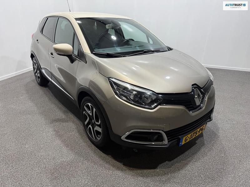 Bruin Occasion 2016 Renault Captur Dynamique SUV | € 9.950 (Eerlijke prijs) - Afbeelding 1/4