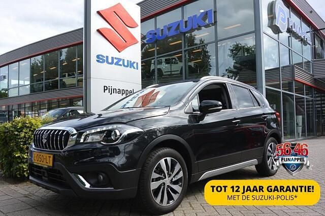 Zwart Gebruikt 2021 Suzuki SX4 S-Cross Style SUV | € 23.950 (Eerlijke prijs) - Afbeelding 1/4