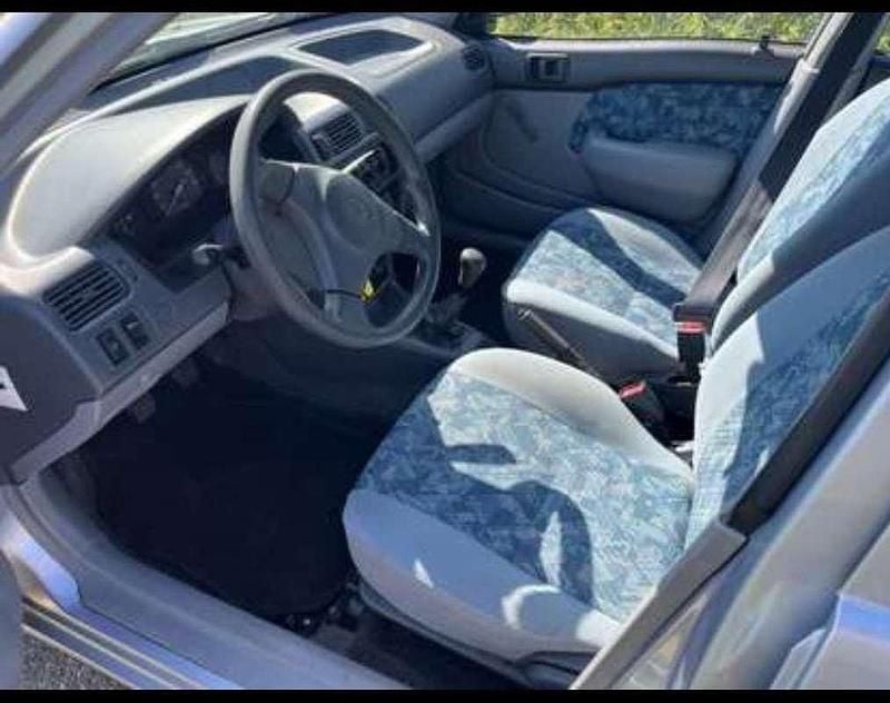Occasion Toyota Starlet 75 PK (55 kW) 1998 Grijs Hatchback