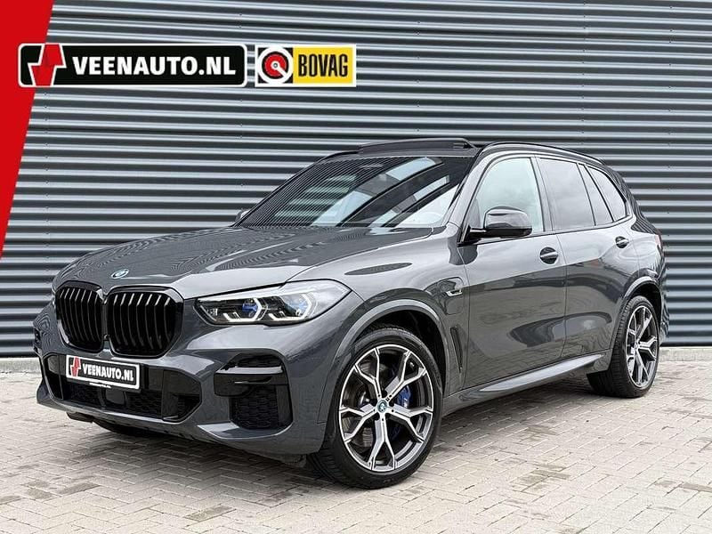 Grijs Gebruikt 2022 BMW X5 M Sport SUV | € 71.945 (Eerlijke prijs) - Afbeelding 1/4
