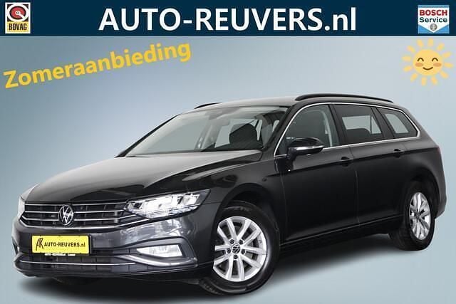 Grijs Gebruikt 2023 VW Passat Business Stationwagen | € 27.900 (Eerlijke prijs) - Afbeelding 1/4