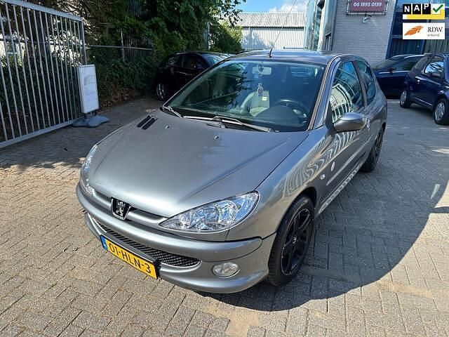 Grijs Gebruikt 2009 Peugeot 206 Hatchback | € 1.499 - Afbeelding 1/4