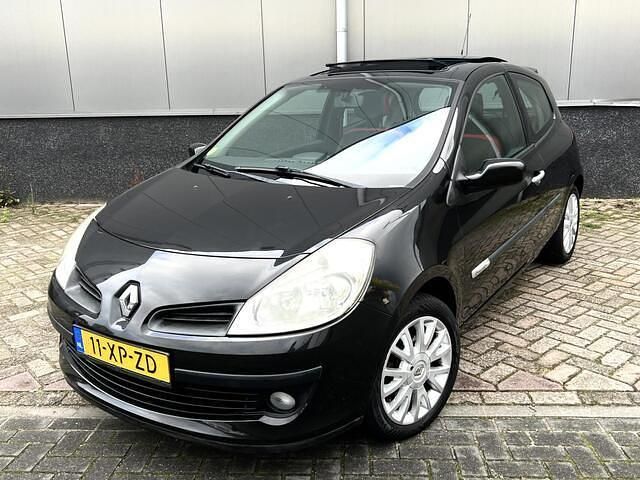 Zwart Gebruikt 2007 Renault Clio II Rip Curl Hatchback | € 2.395 (Eerlijke prijs) - Afbeelding 1/4