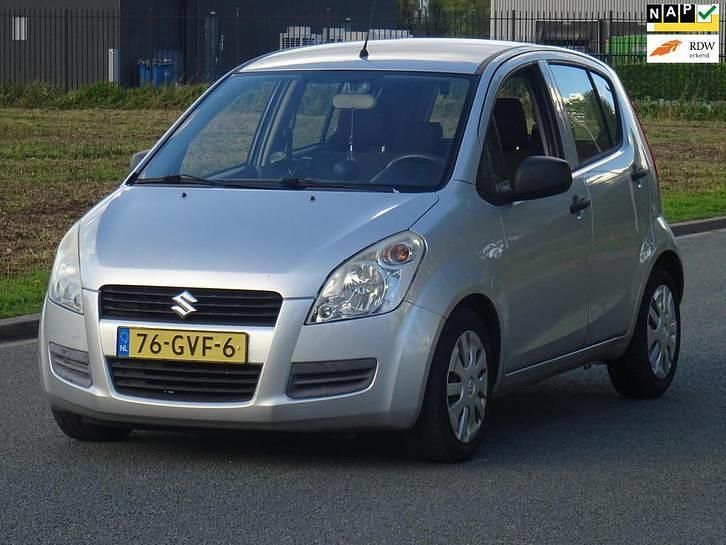 Grijs Occasion 2008 Suzuki Splash Hatchback | € 1.999 (Duur) - Afbeelding 1/4