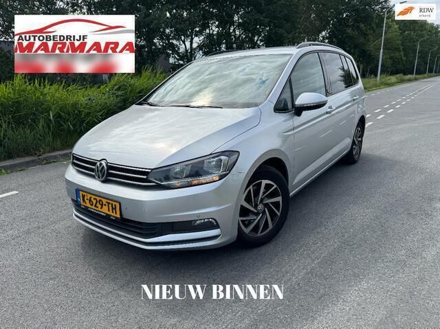 Grijs Gebruikt 2017 VW Touran Comfortline MPV | € 8.999 (Eerlijke prijs) - Afbeelding 1/4