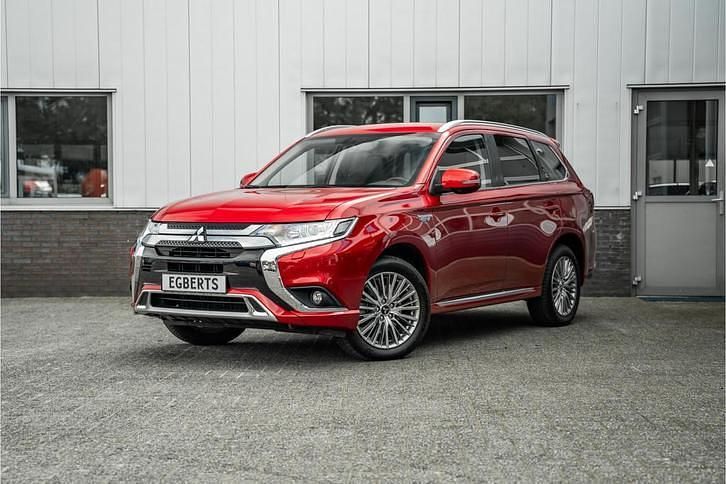 Gebruikt 2020 Mitsubishi Outlander Intense SUV | € 19.700 (Goede deal) - Afbeelding 1/4