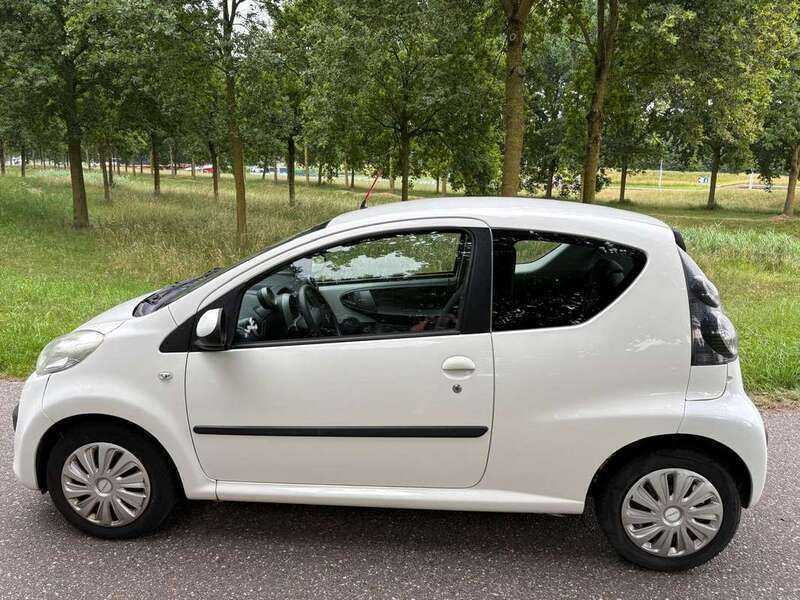 Wit Gebruikt 2007 Citroën C1 Hatchback | € 2.250 (Eerlijke prijs) - Afbeelding 1/4