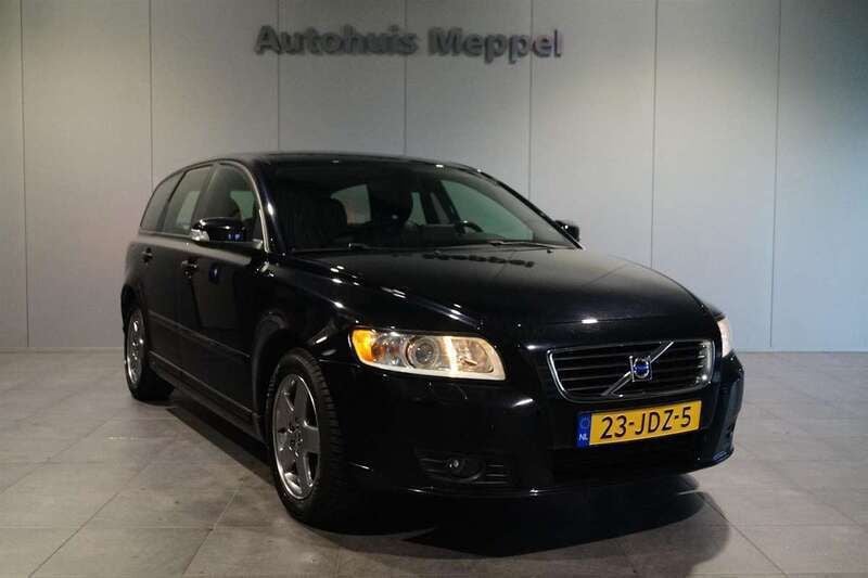 Zwart Gebruikt 2009 Volvo V50 Performance Stationwagen | € 5.950 (Duur) - Afbeelding 1/4