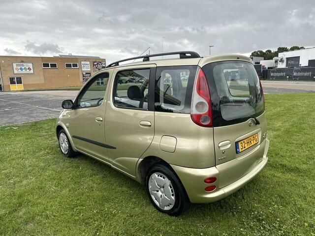 Occasion Toyota Yaris Verso Luna 86 PK (63 kW) 2001 Beige MPV