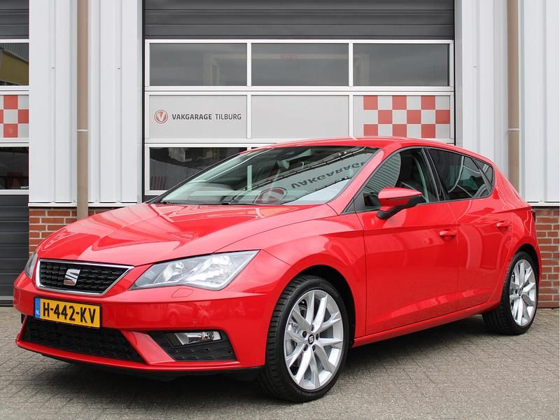 Occasion Seat Leon Style 150 PK (110 kW) 2020 Rood Hatchback