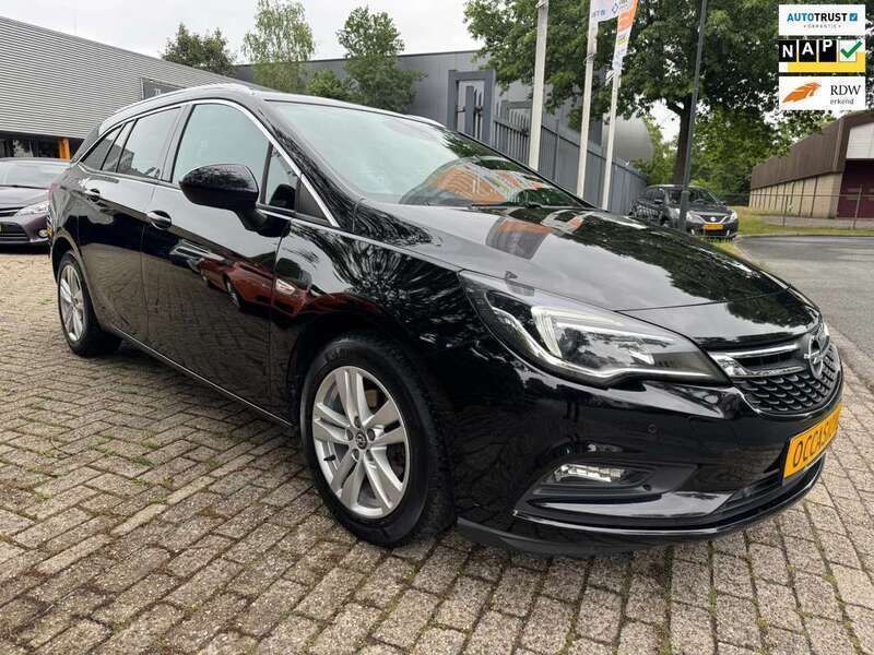 Zwart Gebruikt 2017 Opel Astra Business Stationwagen | € 12.299 (Goede deal) - Afbeelding 1/4