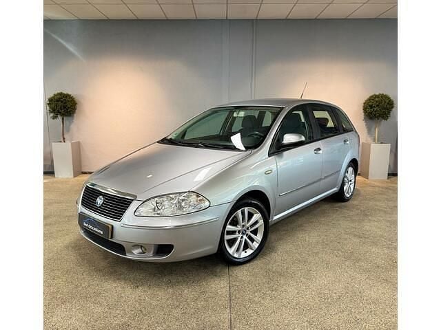 Occasion Fiat Croma 147 PK (108 kW) 2008 Grijs Hatchback