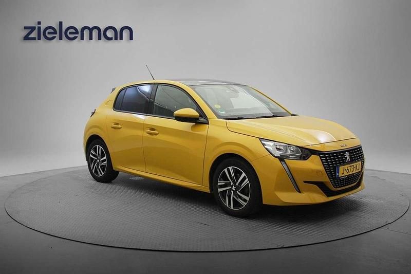 Geel, metallic lak Gebruikt 2020 Peugeot 208 Allure Hatchback | € 14.845 (Iets duurder) - Afbeelding 1/4